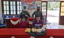 Đôi nam nữ bị bắt khi chở gần 3kg ma túy đá ở Lào Cai