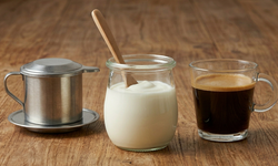 Có nên kết hợp sữa chua với cà phê không?