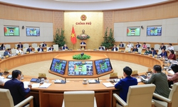 Thủ tướng: Tập trung nhiệm vụ trọng tâm tháng 3, quyết hoàn thành mục tiêu tăng trưởng 10%