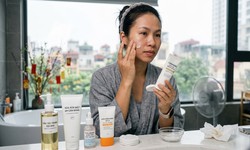 Bí quyết giữ vẻ rạng rỡ cho làn da 'quá tải' đầu xuân