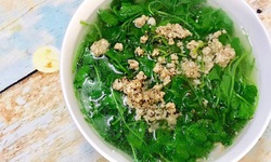 Ứng phó với 'nóng trong', nổi mụn, nhiệt miệng mùa xuân