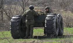 Robot khổng lồ Chelnok của Nga lần đầu được phát hiện trên tiền tuyến