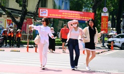 Nắng nóng diện rộng nhiều nơi, Hà Nội 37 độ