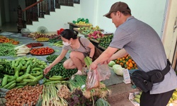 Giá xăng dầu giảm, giá chợ có 'hạ nhiệt'?