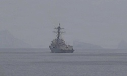 Loạt tàu khu trục Mỹ tiến hành rà phá thủy lôi ở eo biển Hormuz