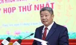 Phê chuẩn chức danh Chủ tịch và các Phó Chủ tịch UBND tỉnh Hưng Yên