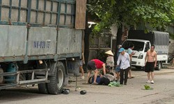 Bình khí phát nổ khi đang cắt, một người bị thương nặng