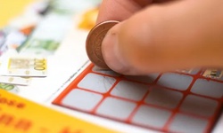 Mất hơn 1 tỉ đồng vì tham gia 'cào vé số trực tuyến'