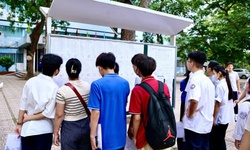 Trường THPT nào ở Hà Nội đang dẫn đầu số nguyện vọng lớp 10?