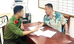 Người đàn ông nước ngoài bất ngờ nổ súng sau va chạm giao thông