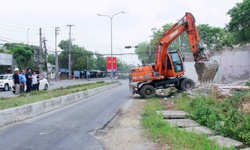Xoá 'nút thắt cổ chai' cho con đường trị giá 310 tỷ ở Cửa Lò