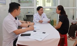 Đưa kỹ thuật tầm soát ung thư về tận cơ sở, hơn 450 người dân được khám miễn phí