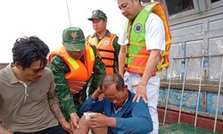 Cấp cứu kịp thời ngư dân gặp nạn trên vùng biển Bạch Long Vĩ