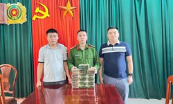 Thấy số dư nhận hơn 2 tỉ đồng từ tài khoản lạ, nam thanh niên vội báo công an