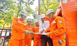 TPHCM đảm bảo cấp điện an toàn, liên tục dịp lễ 30/4 – 1/5