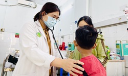 Truy xuất nguồn thực phẩm sau vụ 46 người nghi ngộ độc tại Trường TH Đặng Thuỳ Trâm