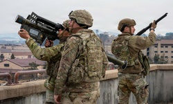 Tên lửa vác vai giá rẻ khiến tiêm kích Mỹ đắt đỏ lao đao trên bầu trời Iran