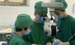 Thiếu giác mạc ghép, công nghệ sinh học mở lối thoát cho người bệnh mù lòa