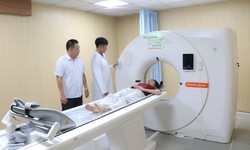 Một luật sư ở Khánh Hòa mở trung tâm khám bệnh hiện đại miễn phí cho người nghèo