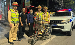 Cậu bé người Hà Tĩnh đạp xe đi lạc gần 80km trong đêm