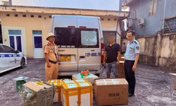 CSGT Quảng Ninh phát hiện 700 cây kem không nhãn mác, nguồn gốc