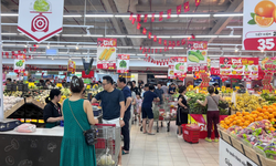 Trung tâm thương mại, siêu thị nhộn nhịp khách dịp nghỉ lễ 30/4-1/5