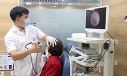 Chuyên gia cảnh báo người thích lặn biển coi chừng bị thủng màng nhĩ