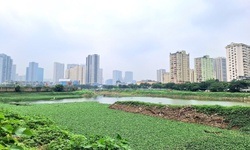 Cận cảnh công viên hồ điều hòa trên 'đất vàng' giữa Thủ đô bị bỏ hoang suốt 16 năm