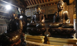 Chiêm ngưỡng bàn thờ Phật bằng đá 650 năm tuổi thời Trần ở Hà Nội