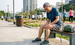 Đi bộ quá nhiều sau tuổi 50 có hại khớp và tim không?