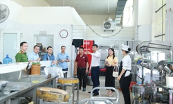 Phát hiện 7 cơ sở vi phạm an toàn thực phẩm, đề nghị xử phạt 177 triệu đồng