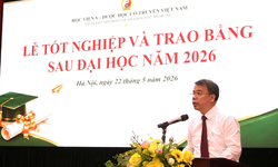 Trao bằng cho 218 học viên sau đại học trong lĩnh vực Y - Dược học cổ truyền