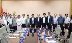 Thứ trưởng Nguyễn Tri Thức tiếp, làm việc với Chủ tịch Tập đoàn SunWah cùng các doanh nghiệp Trung Quốc