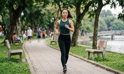 Tại sao đi bộ ngắt quãng giúp 'đốt mỡ' nhanh hơn đi bộ thường?