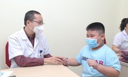 Báo động thừa cân, béo phì học đường ở Hà Nội
