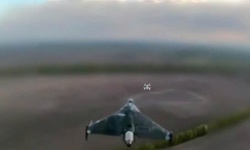 UAV phản lực Geran-4 của Nga vừa xuất hiện đã bị Ukraine bắn rơi