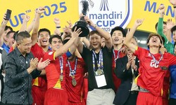 Thủ tướng tặng Bằng khen cho Ban huấn luyện U22 Việt Nam vô địch SEA Games 33