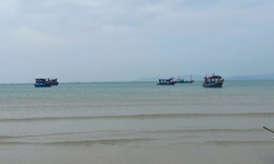 Cứu kịp thời 4 ngư dân gặp nạn trên vùng biển Cô Tô