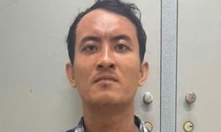 Mâu thuẫn khi nhậu, thanh niên xách dao xông vào phòng trọ chém người