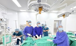 Vinmec Hạ Long cứu bé trai 2 tuổi khỏi nguy cơ biến chứng do bệnh lý ống phúc tinh mạc
