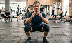 Sau tuổi 50, có nên tập squat mỗi ngày để chống mất cơ?