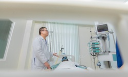 Cuộc chiến sinh tử 2 lần cứu sống nữ bệnh nhân nước ngoài ngay trên bàn can thiệp tại Vinmec Đà Nẵng