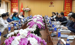 Bộ trưởng Đào Hồng Lan tiếp Chủ tịch trường Đại học Quốc tế Y tế phúc lợi Nhật Bản