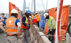 TPHCM sửa chữa cầu Phú Mỹ: Phân luồng từ xa, giao thông vẫn ổn định
