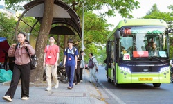Người dân vui mừng khi TPHCM thông qua chủ trương miễn phí 100% vé xe buýt