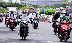 Chuyên gia lý giải nguyên nhân oi bức, ngột ngạt diện rộng kéo dài cả ngày ở miền Bắc