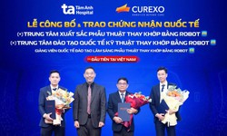 Bệnh viện Việt Nam đạt 3 chứng nhận quốc tế với robot AI thay khớp