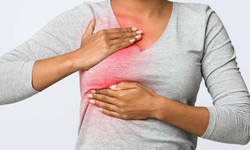 Đau tuyến vú ở tuổi mãn kinh có nguy hiểm không?