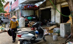 Kho phế liệu sát nhà dân: Nỗi lo sau vụ cháy cạnh chung cư