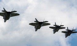 F-22 kết hợp F-35 tạo nên cặp tiêm kích mạnh nhất thế giới?